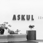 アスクル、業績好調トップ！