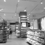 良品計画、ストップ高！