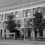 アインHD、不正入札で幹部逮捕、暴落！